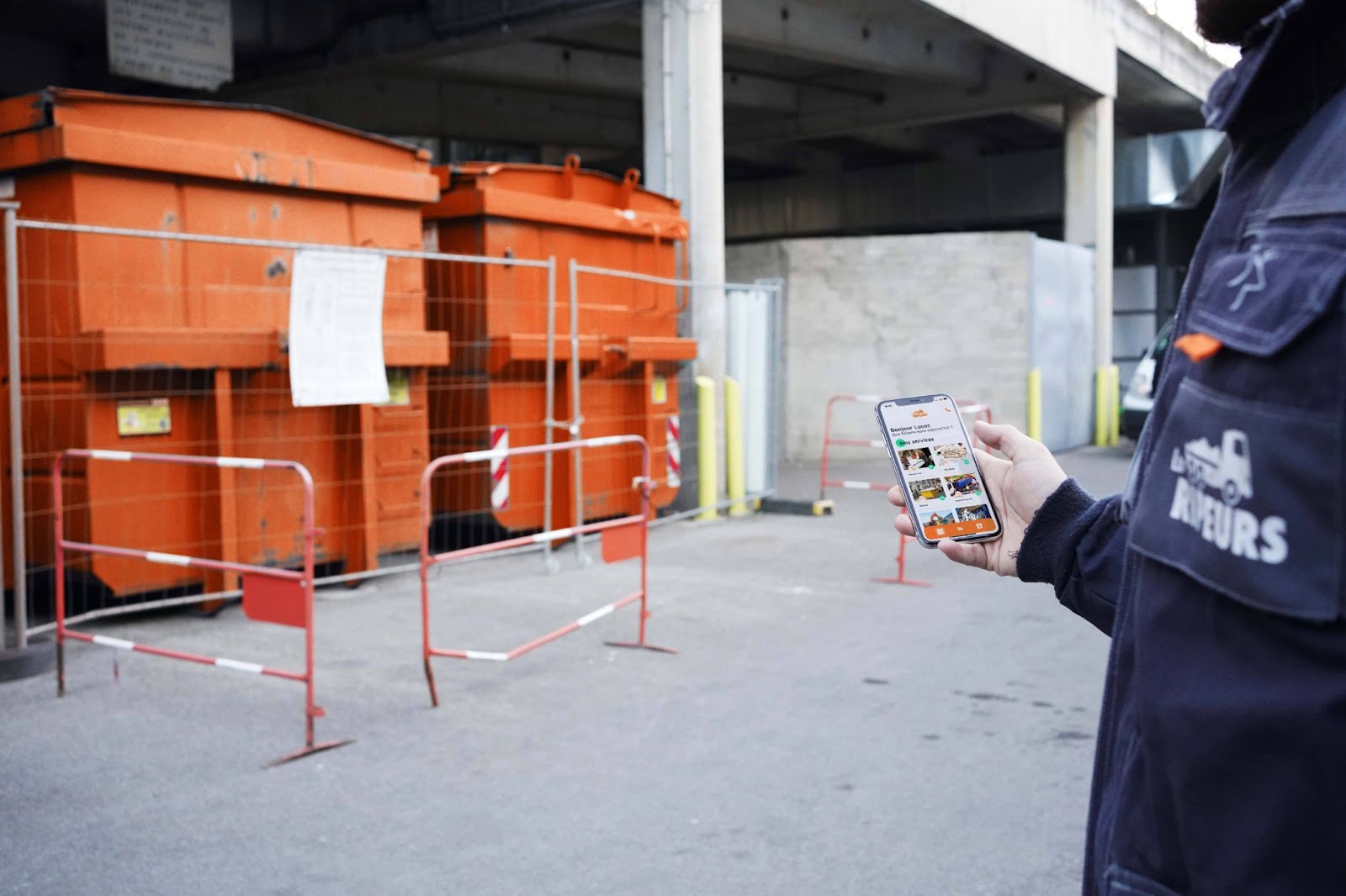 Application Les Ripeurs pour la location de benne à Montlignon